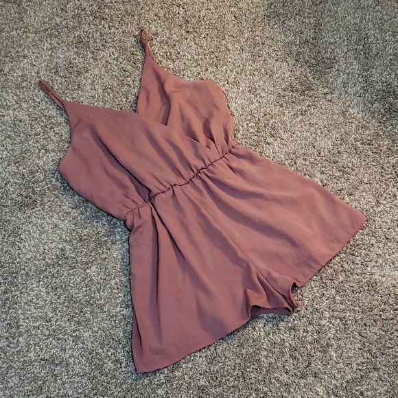 One ❤ Clothing Other - One Clothing Romper